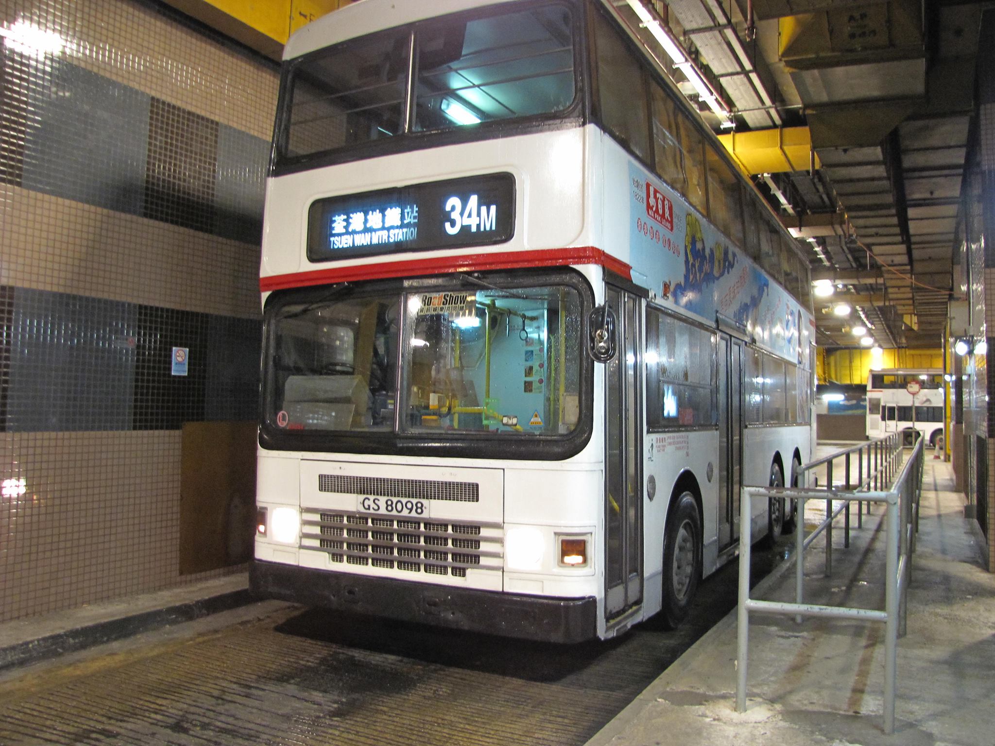 GS 9068_34M-01.jpg