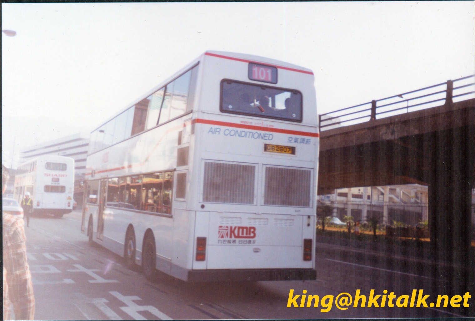 3AV1@101-b.jpg