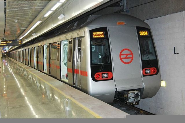 delhimetro898.jpg