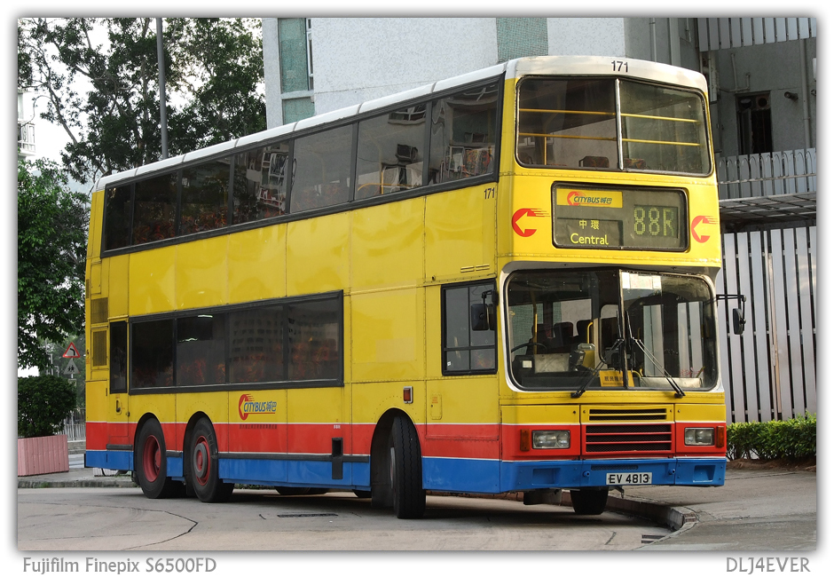 EV4813@88R.jpg
