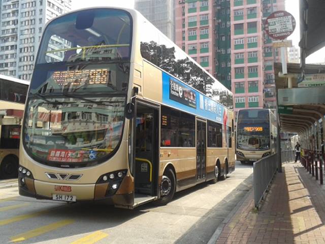 bus-20131206 001.jpg