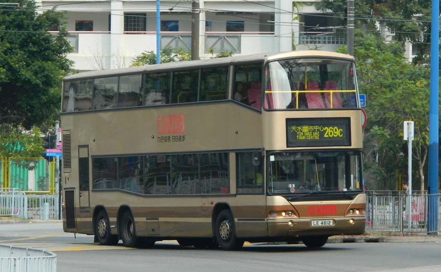 LE4612 269C.jpg