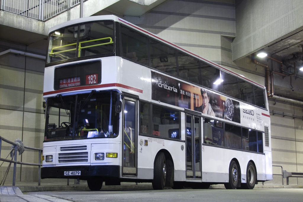 GZ4079@182.jpg