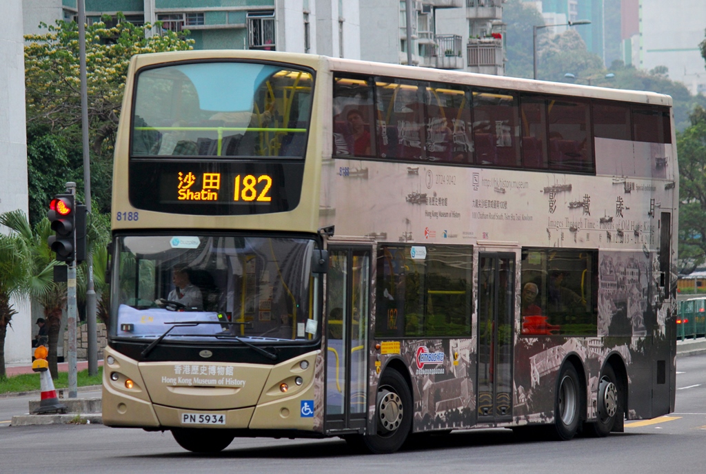 PN5934_182_3.JPG
