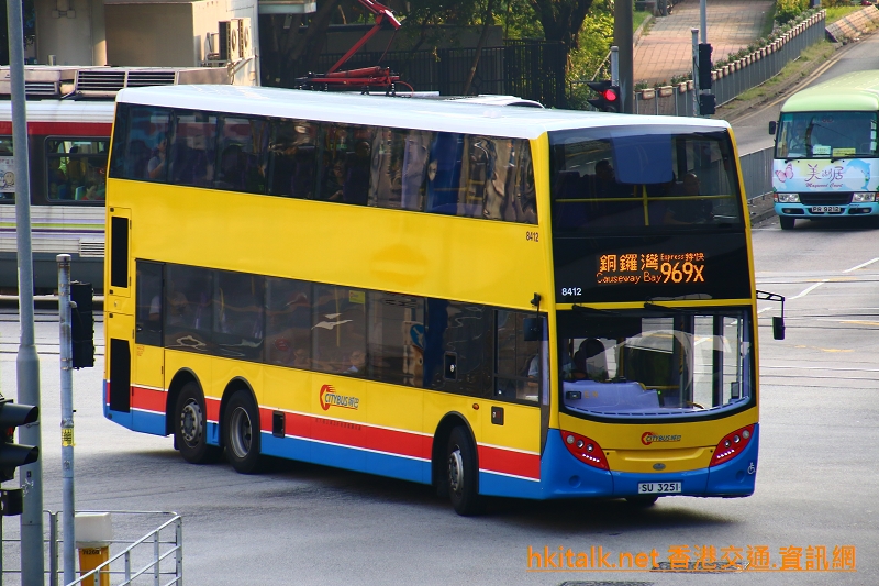 C8412-969X.JPG