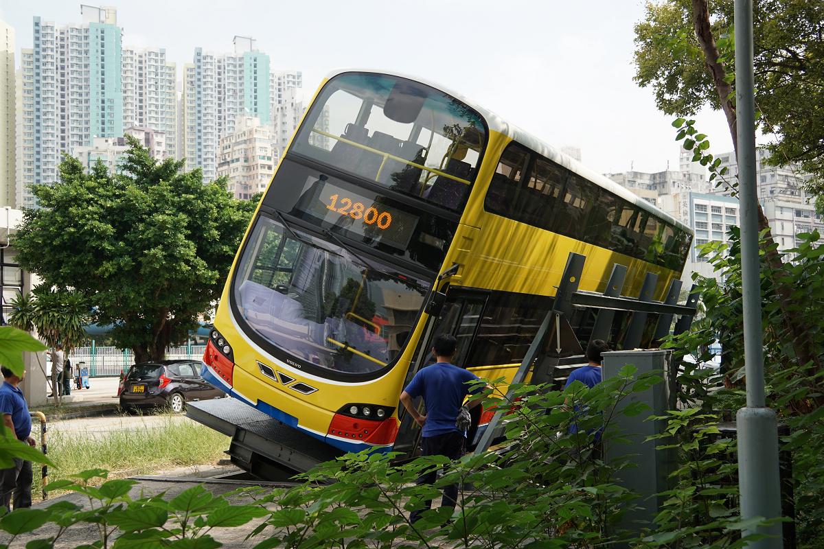 v128.JPG