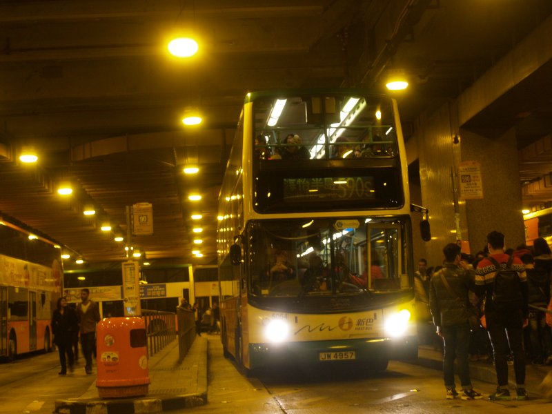 n_590s_3a.jpg