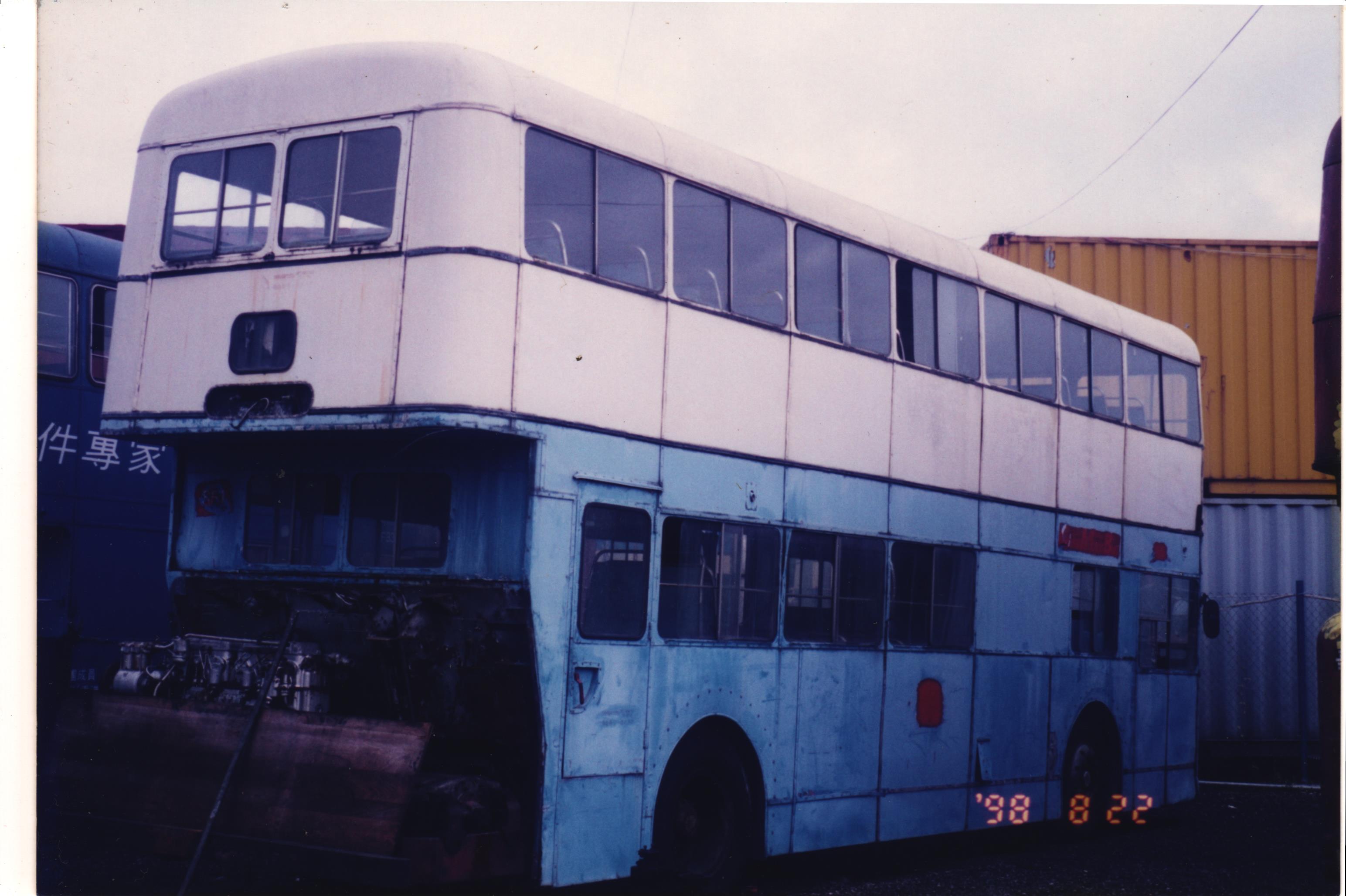 010.jpg