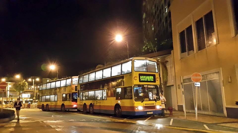953.jpg