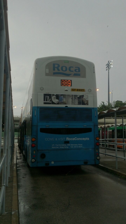 889.jpg