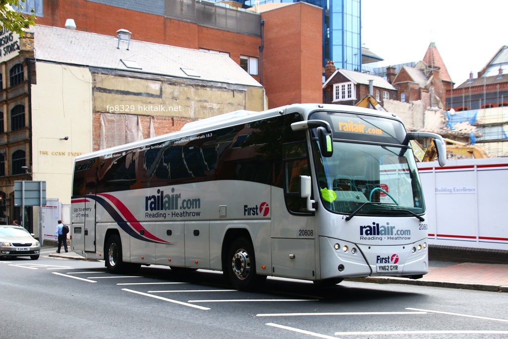 Railair YN62GYR.JPG