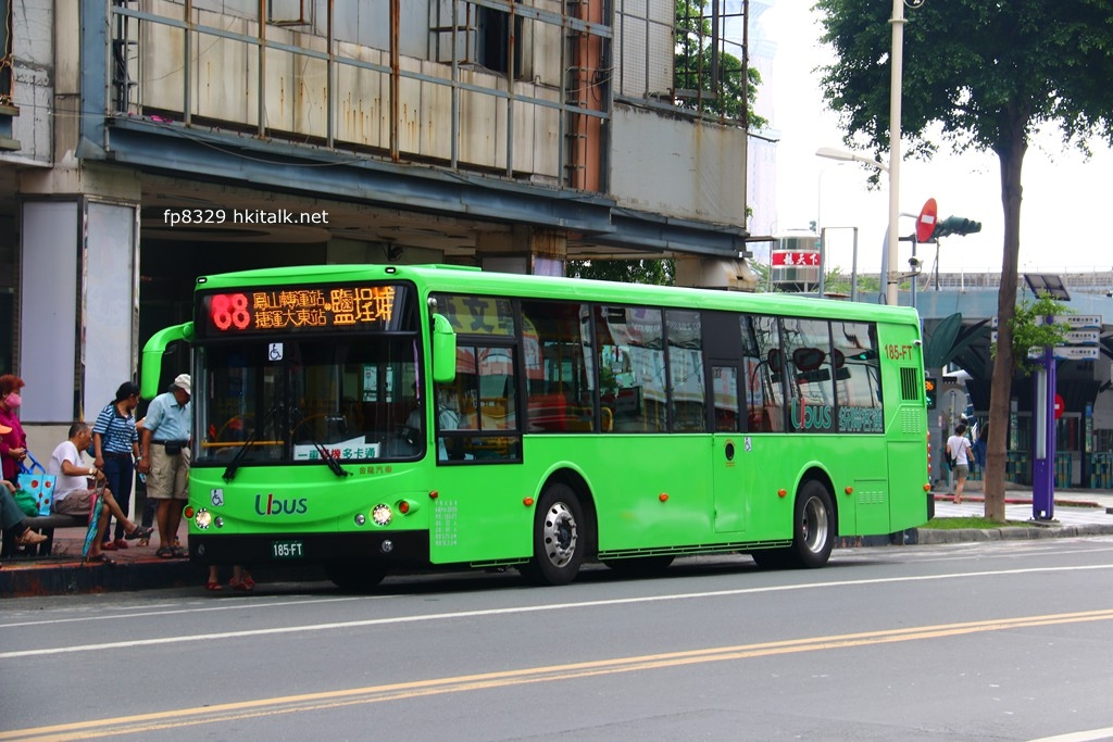 高雄巿公車2.JPG