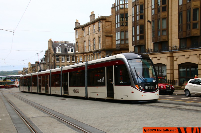 Edinburgh Trams 2.jpg