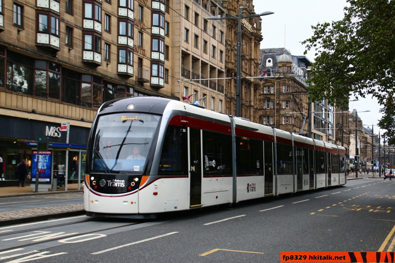Edinburgh Trams 3.jpg
